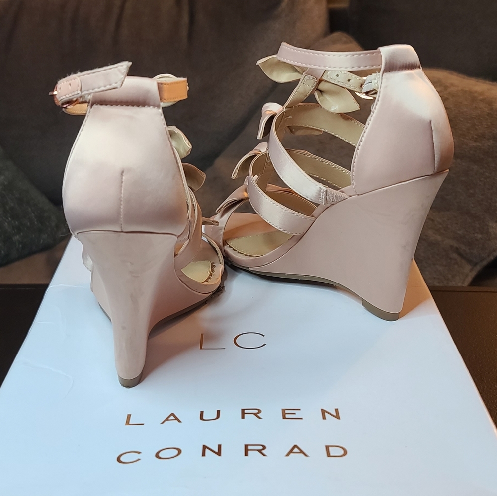 Lauren Conrad Wedges - Picture 2 of 3